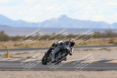 media/Nov-16-2025-Race Pace (Sun) [[8c5fa54630]]/Non Verified Riders (1st 20 Minutes)/5-Turn 15 (110pm)/